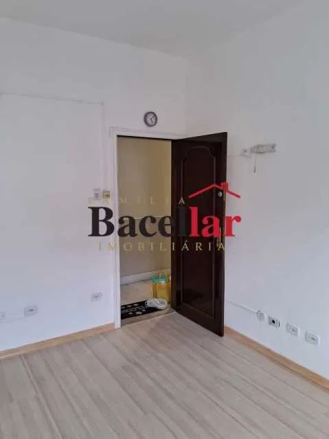 Sala : / Comercial / Tijuca