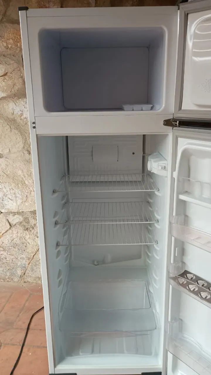 Geladeira Esmaltec Duplex Branco 276L - Foto 2
