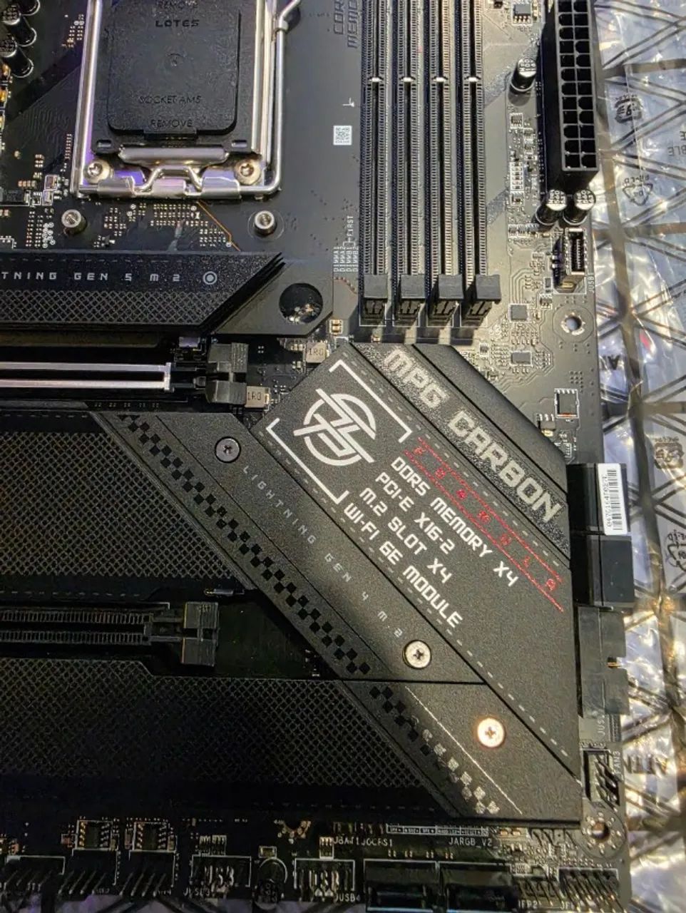 Placa Mãe AM5 Msi B650 Carbon Wifi DDR5 - Foto 3