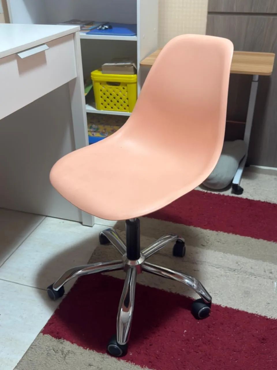 Cadeira escritório giratória