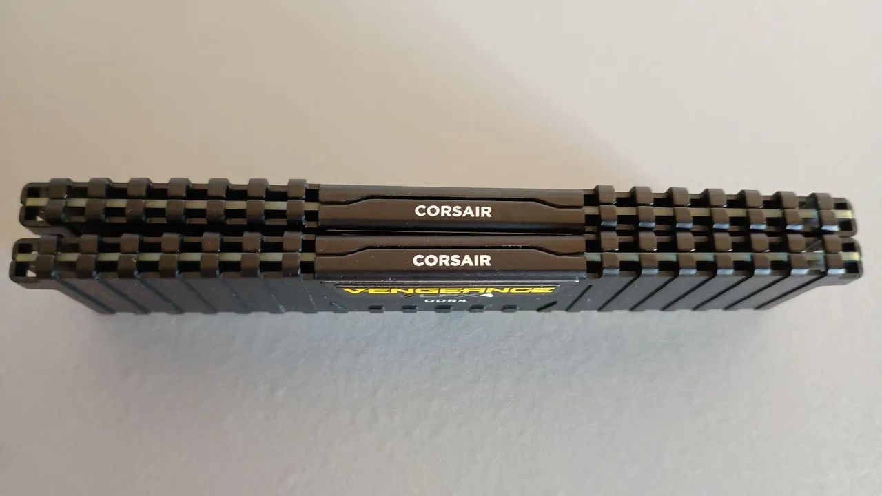 DDR4 4GB 2400Mhz443790000297103361