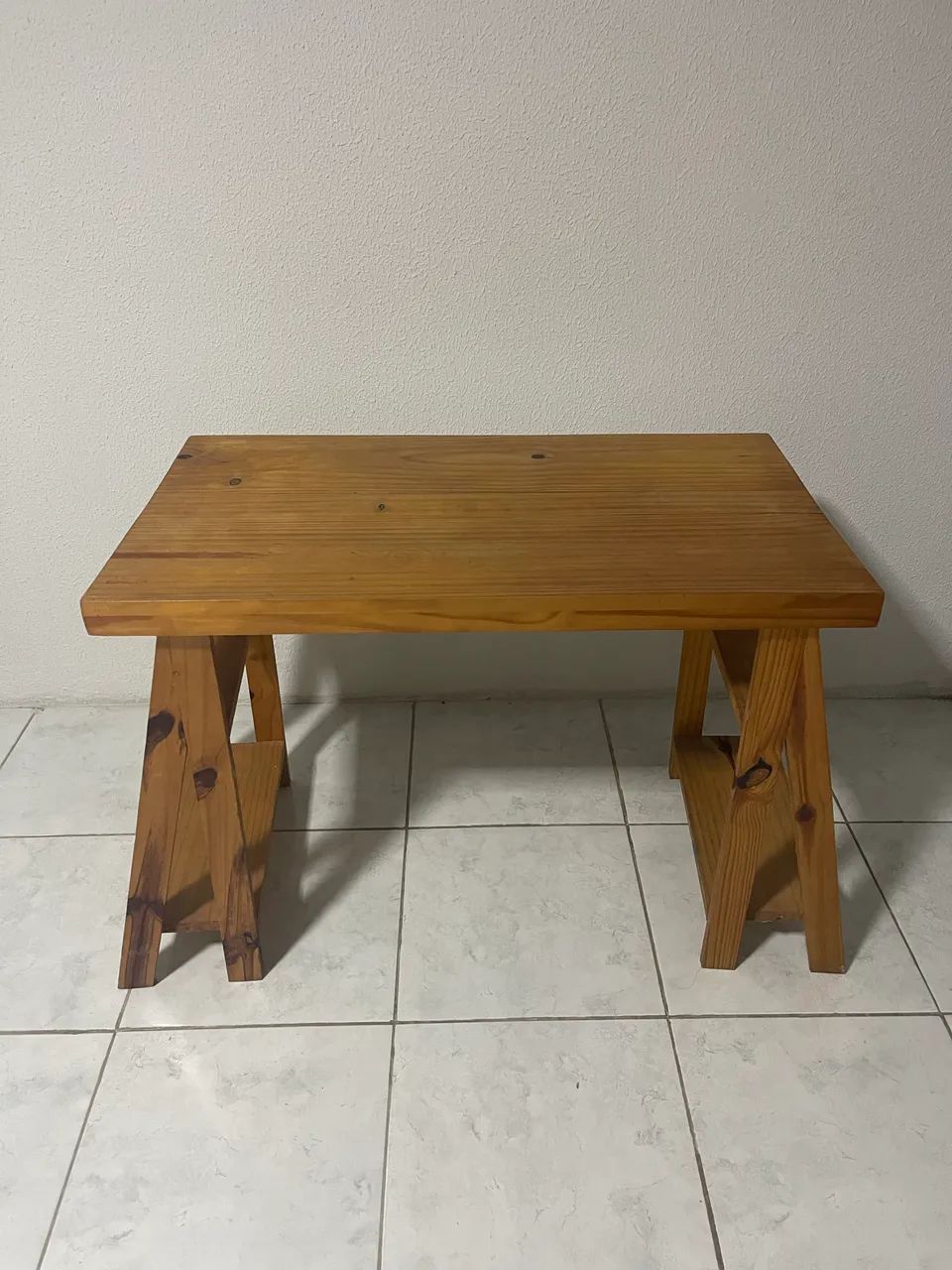 Mesa madeira computador articulada