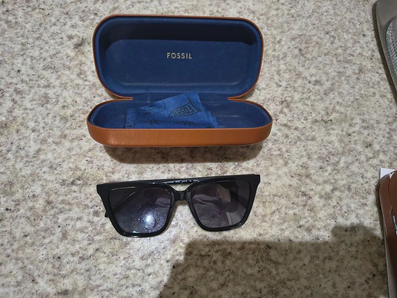 Óculos escuros Fóssil 