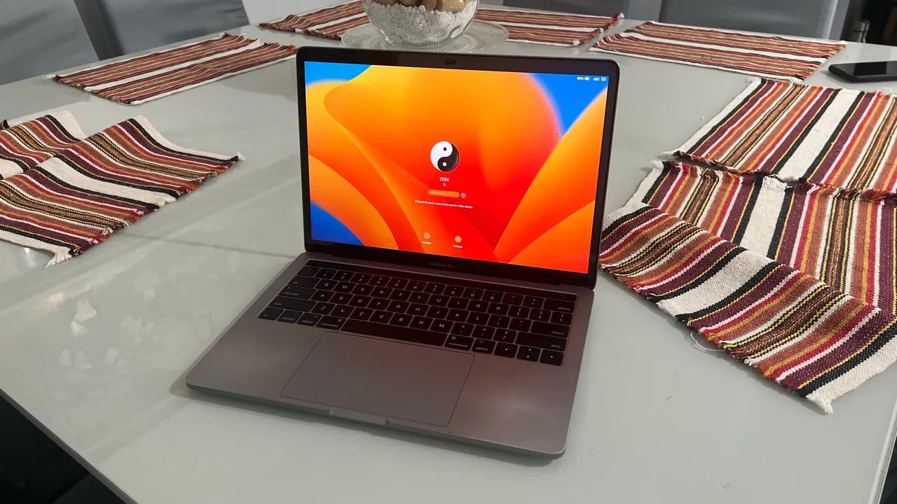 MacBook Pro 2017 Touch Bar - 256GB | Ótimo Estado - Notebooks