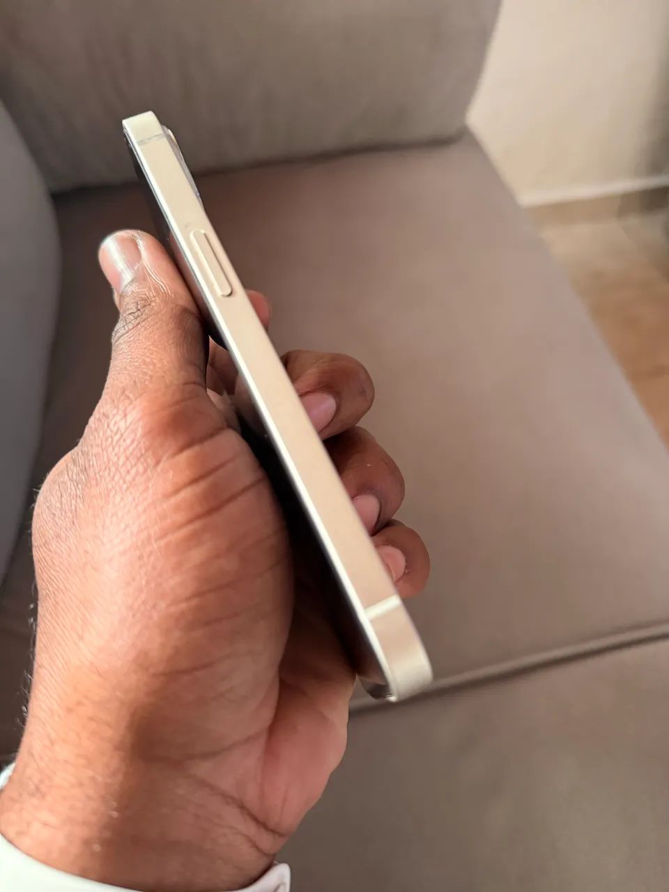 Vendo IPhone 13 128GB Branco - Foto 2