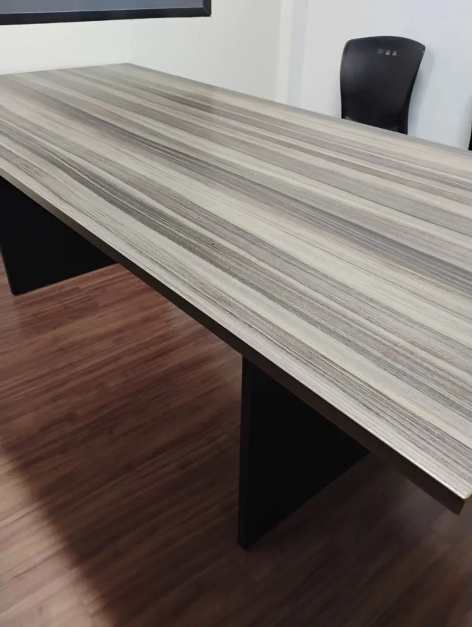 Mesa de reunião retangular - PREÇO IMPERDÍVEL