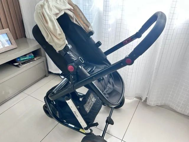 Carrinho de Bebê com Base e Bebê Conforto Safety 1st - Foto 4