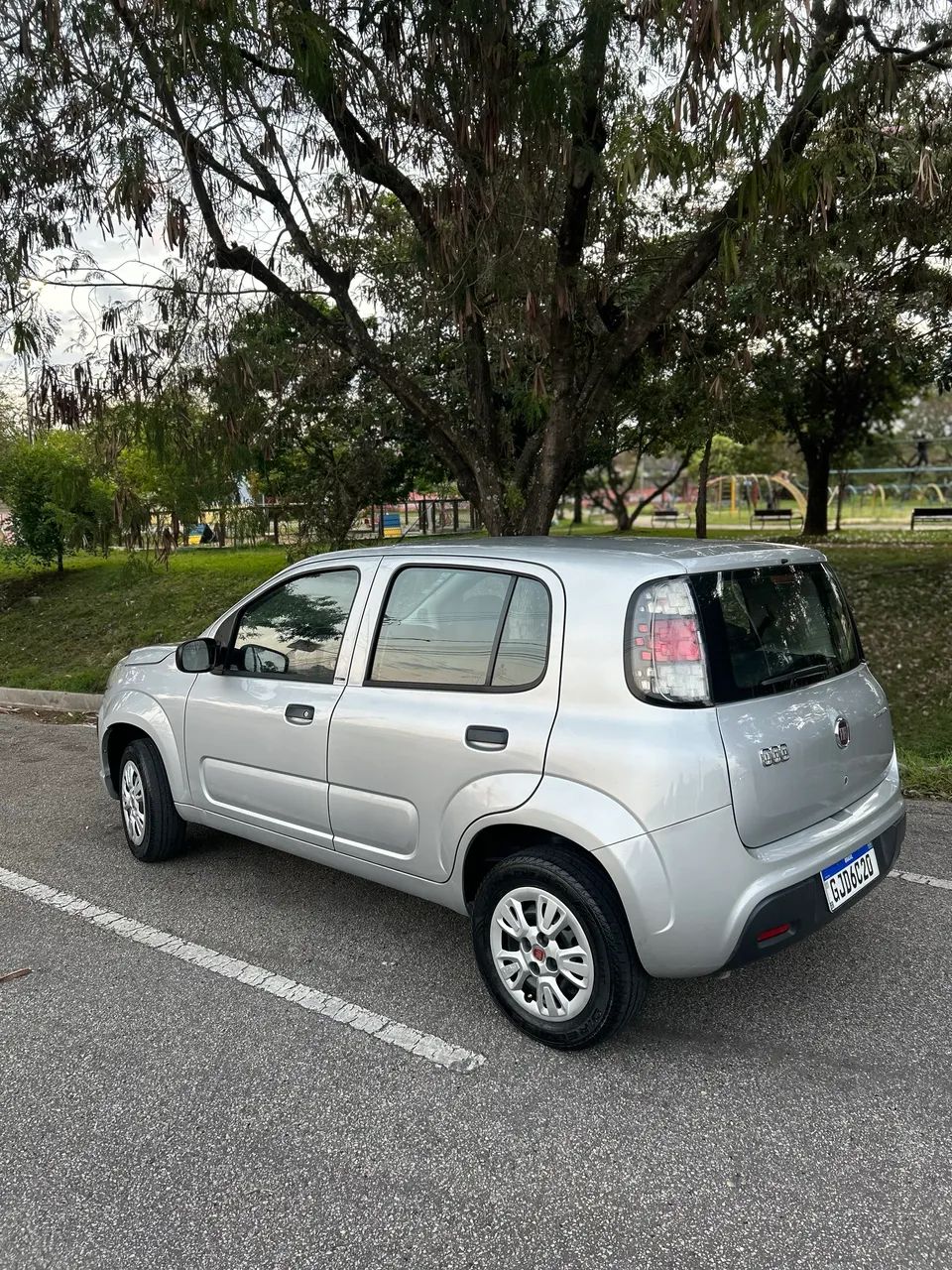 Fiat Uno Attractive 1.0 Flex 6V 5P 2017 - Foto 4
