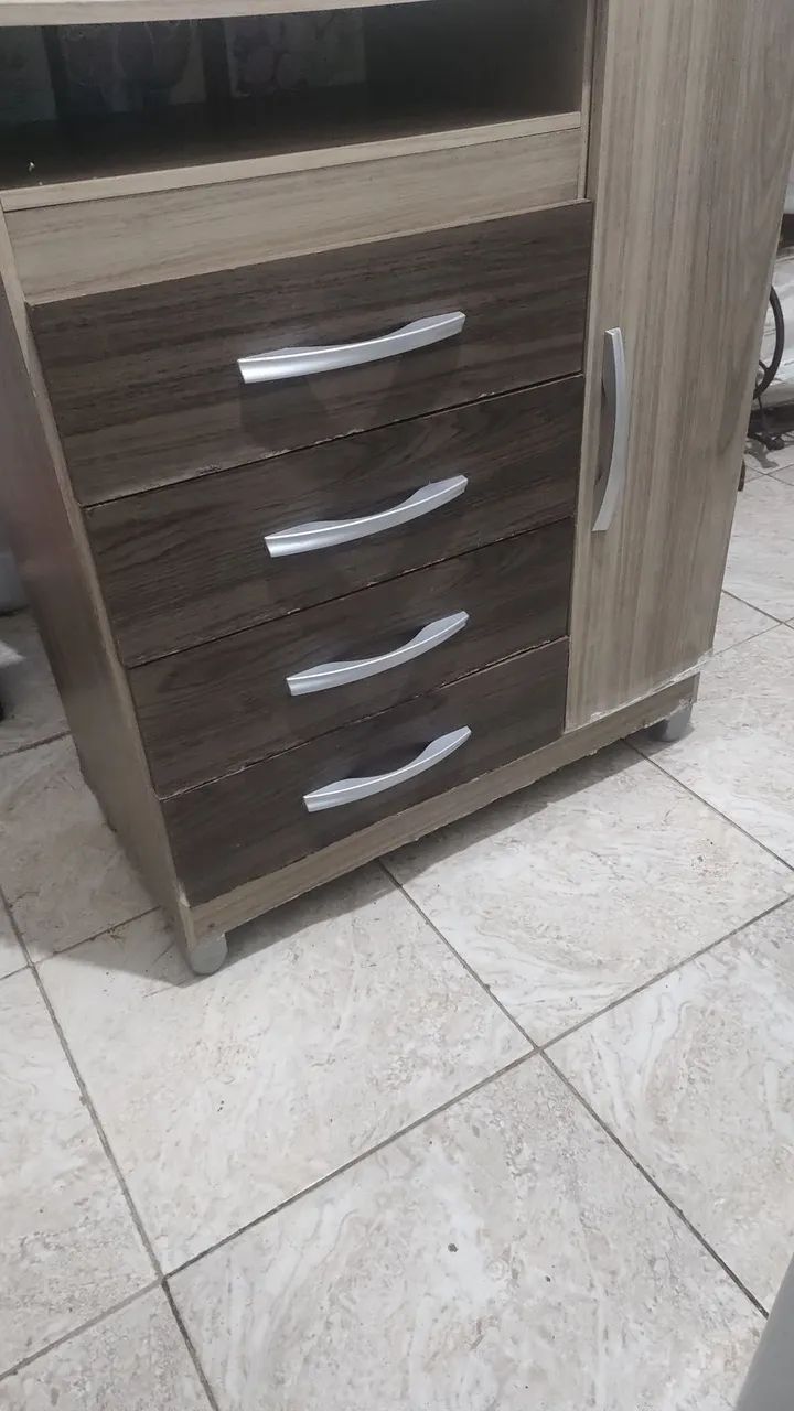 Vendo cômoda