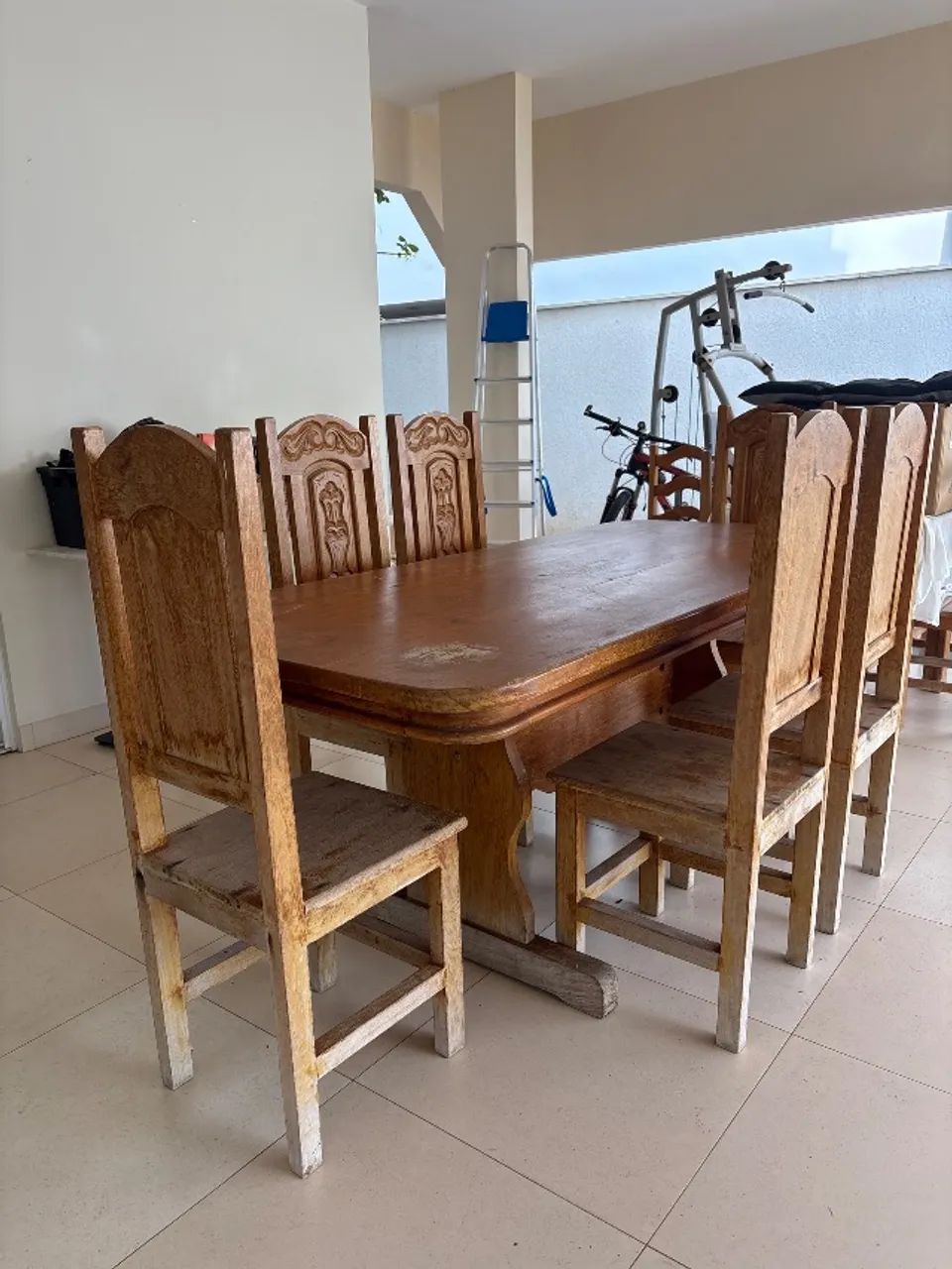 Mesa de jantar madeira - Foto 2