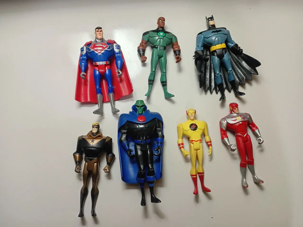 Lote 2: bonecos da DC para colecionadores 