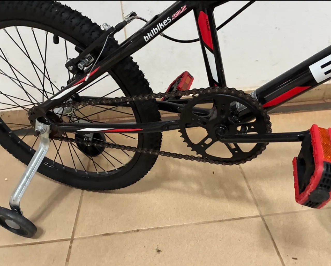 Bicicleta BKL Aro 20 Semi Nova - Foto 2