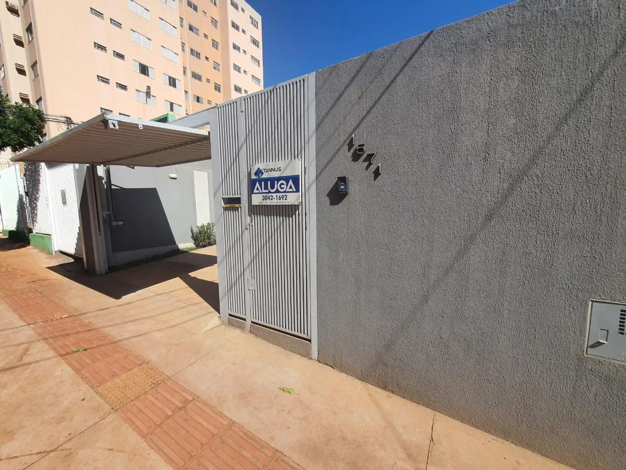 COMERCIAL - TÉRREO- CENTRAL - COM ESTACIONAMENTO - Foto 3