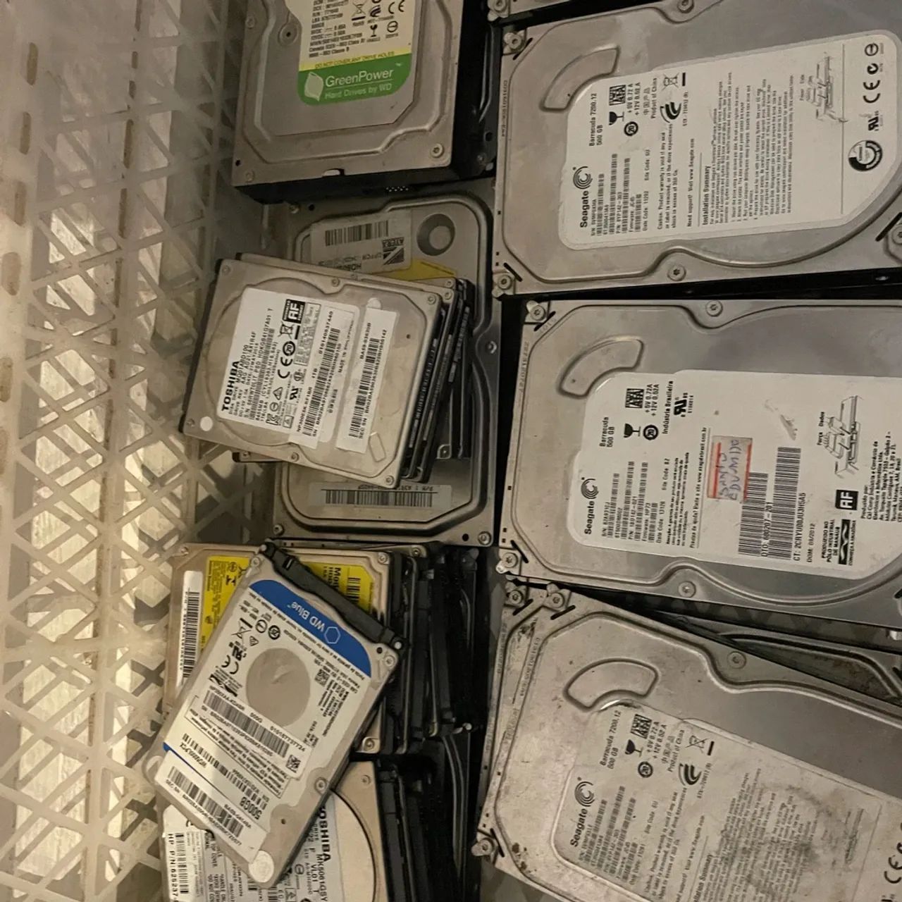 Lote 30 HDD  - Foto 2