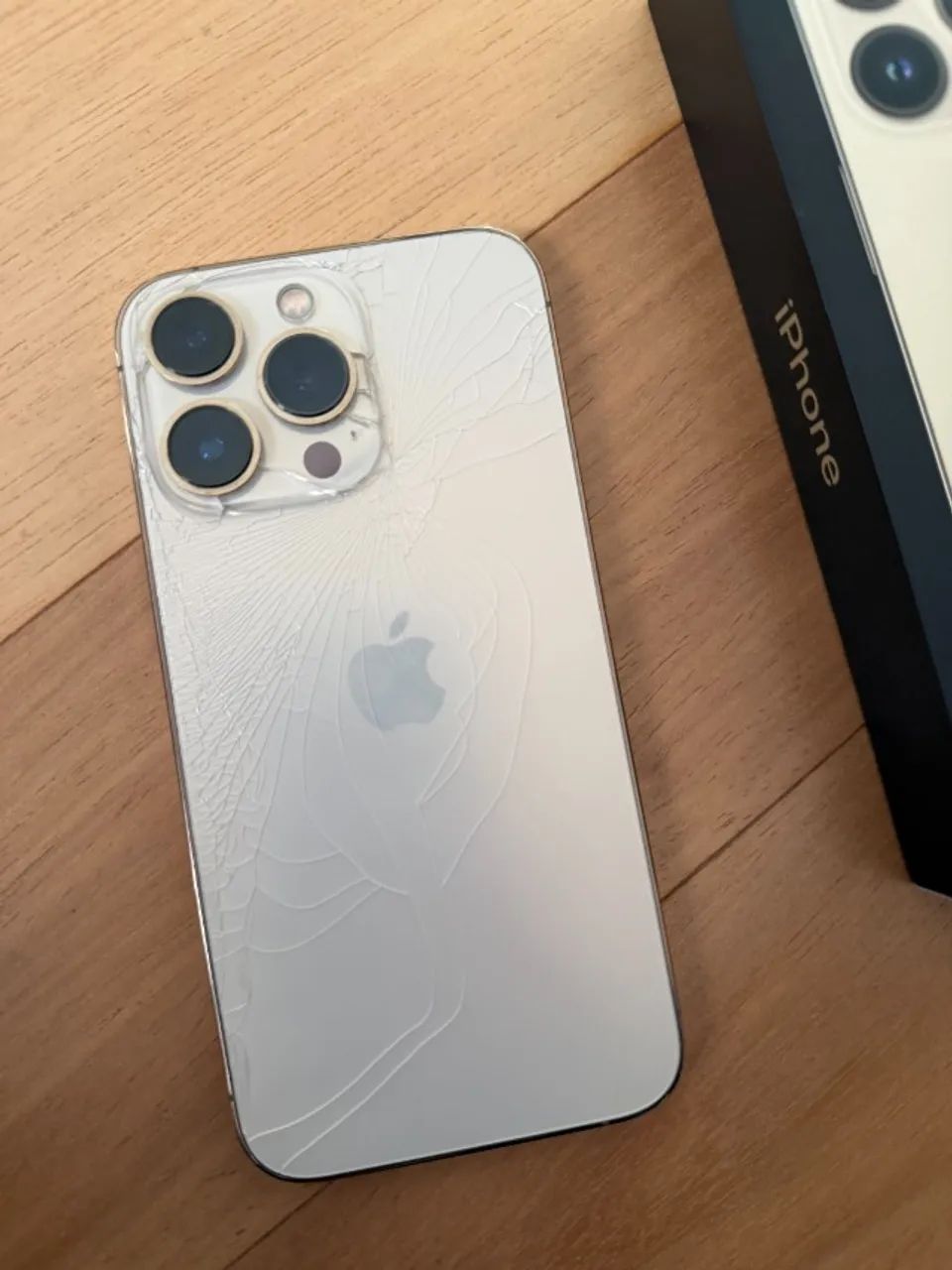 Iphone 13 PRO - 512GB - gold - Foto 2
