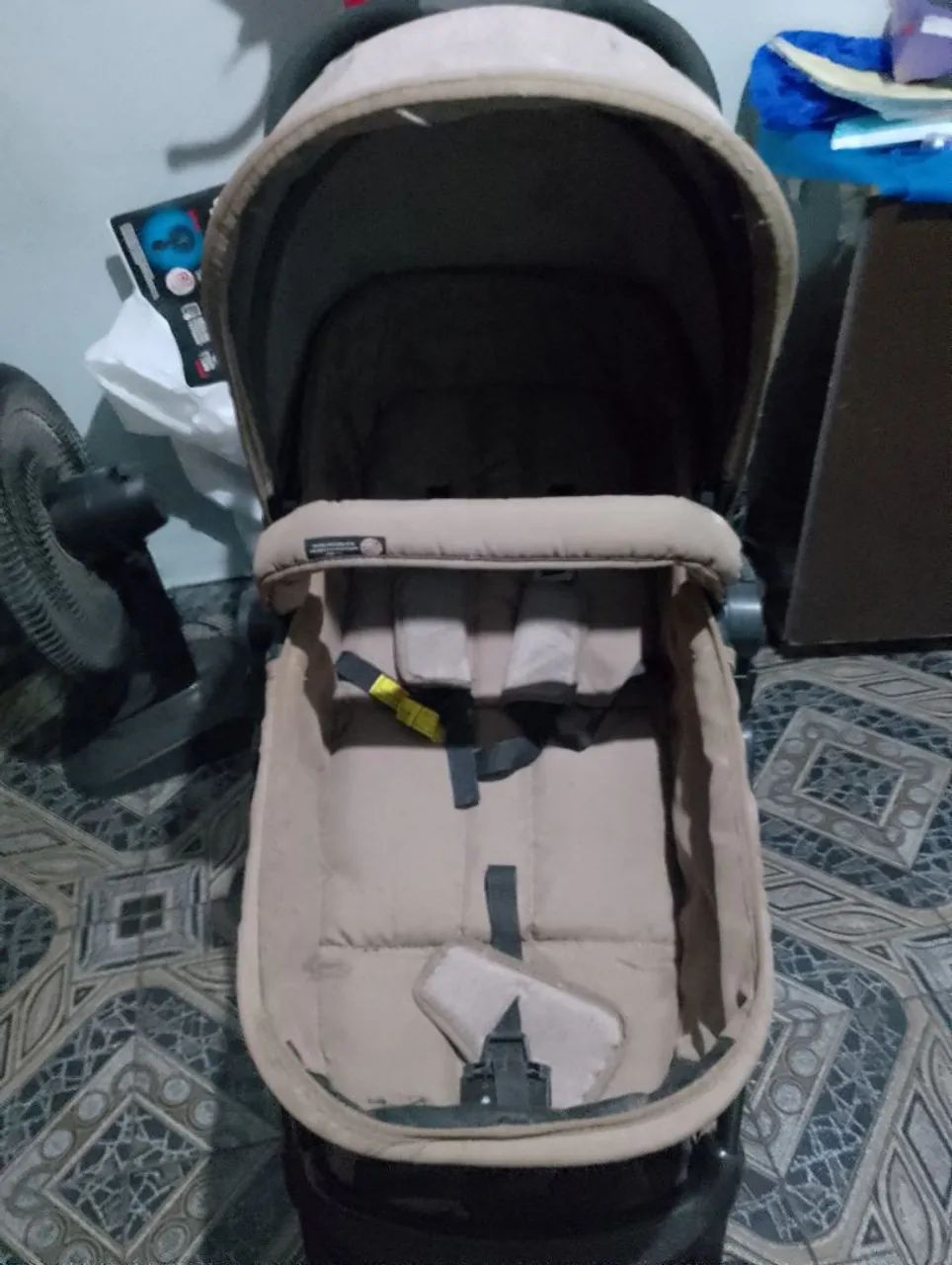 Carrinho da marca Galzerano estilo Moisés 