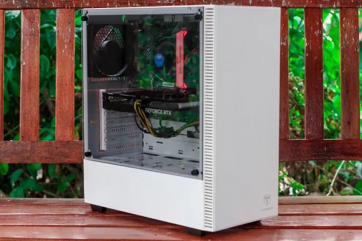 i5 10400 - 16GB - RTX 4060 - Foto 5