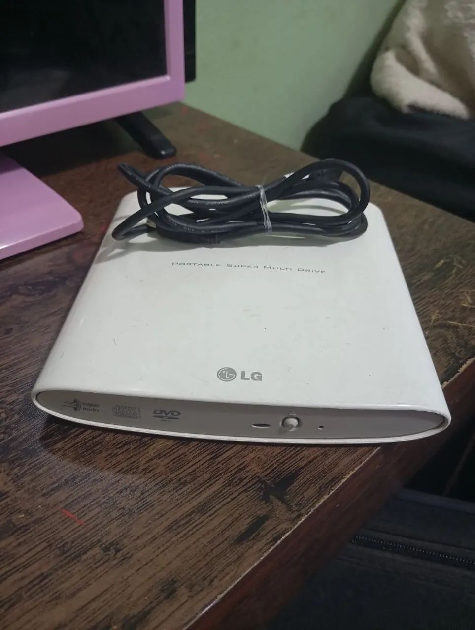 Leitor e gravador Externo de CD/DVD LG Portable Super Multi Drive USB 2.0