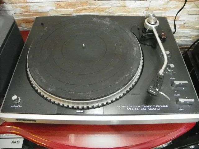 Toca Discos GRADIENTE MODELO DD-200 Q - Quartz Fully Automatic Turntable - Foto 2