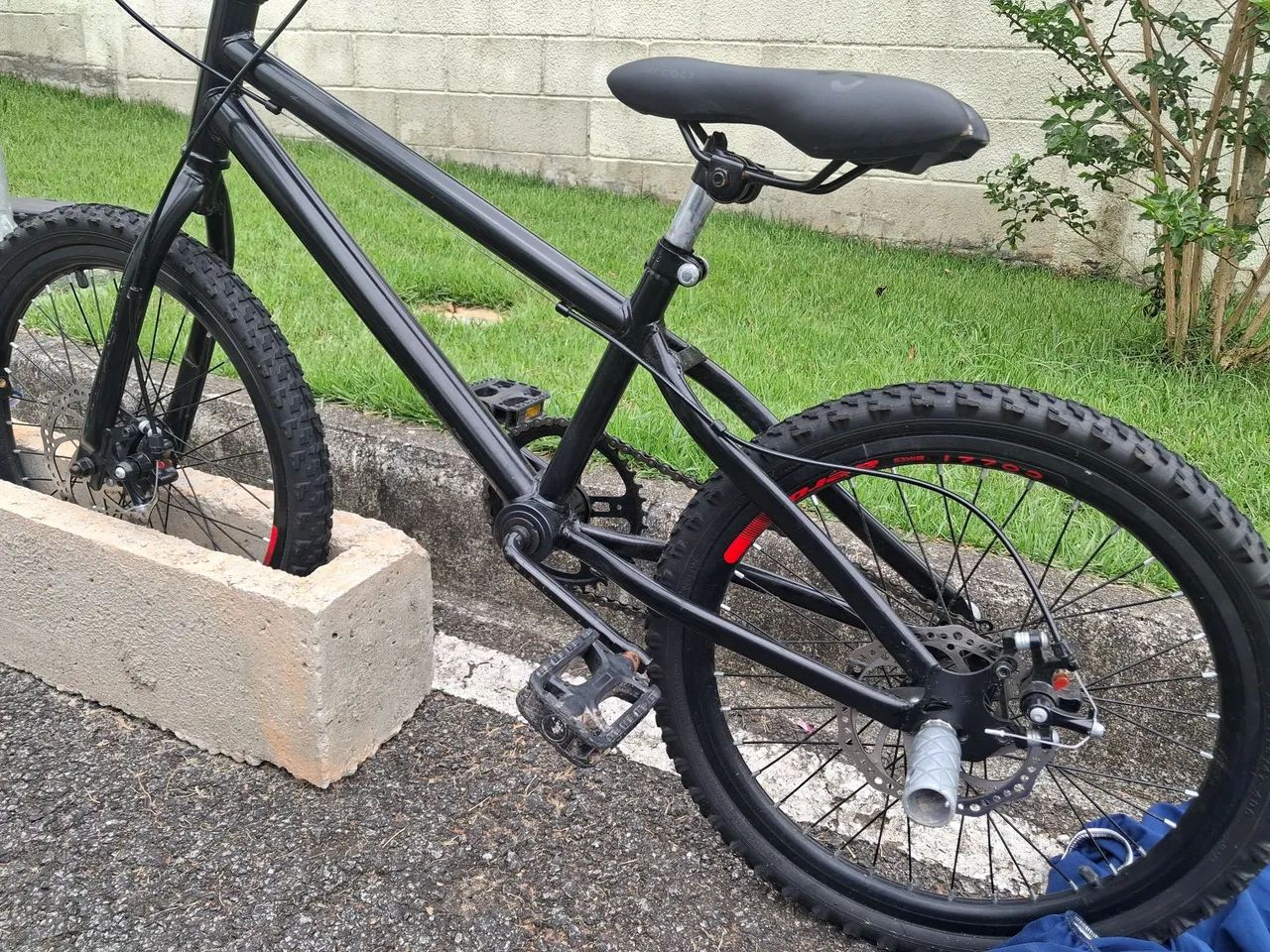 Bicicleta aro 20 freio a disco - Foto 2