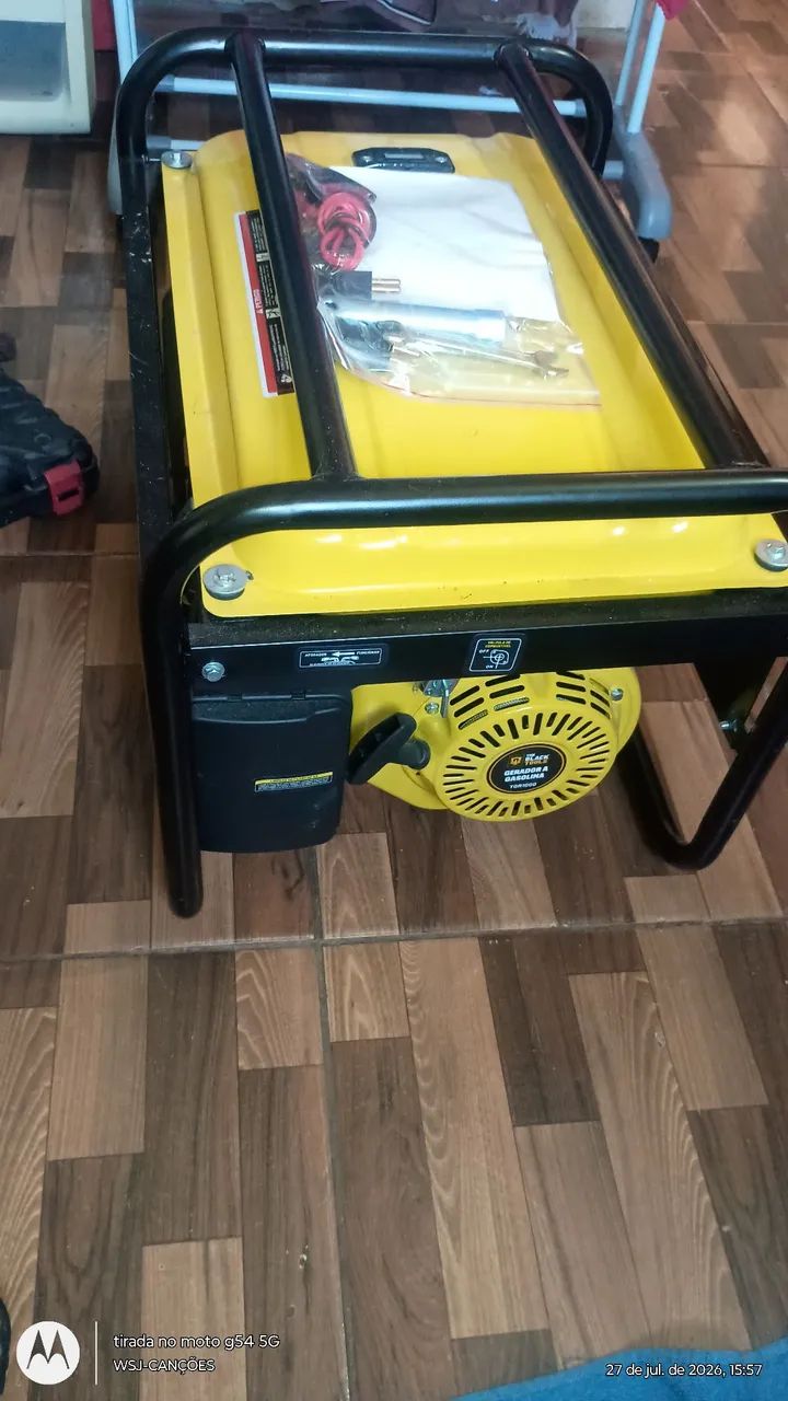 Gerador duas 110 e 220 volt 