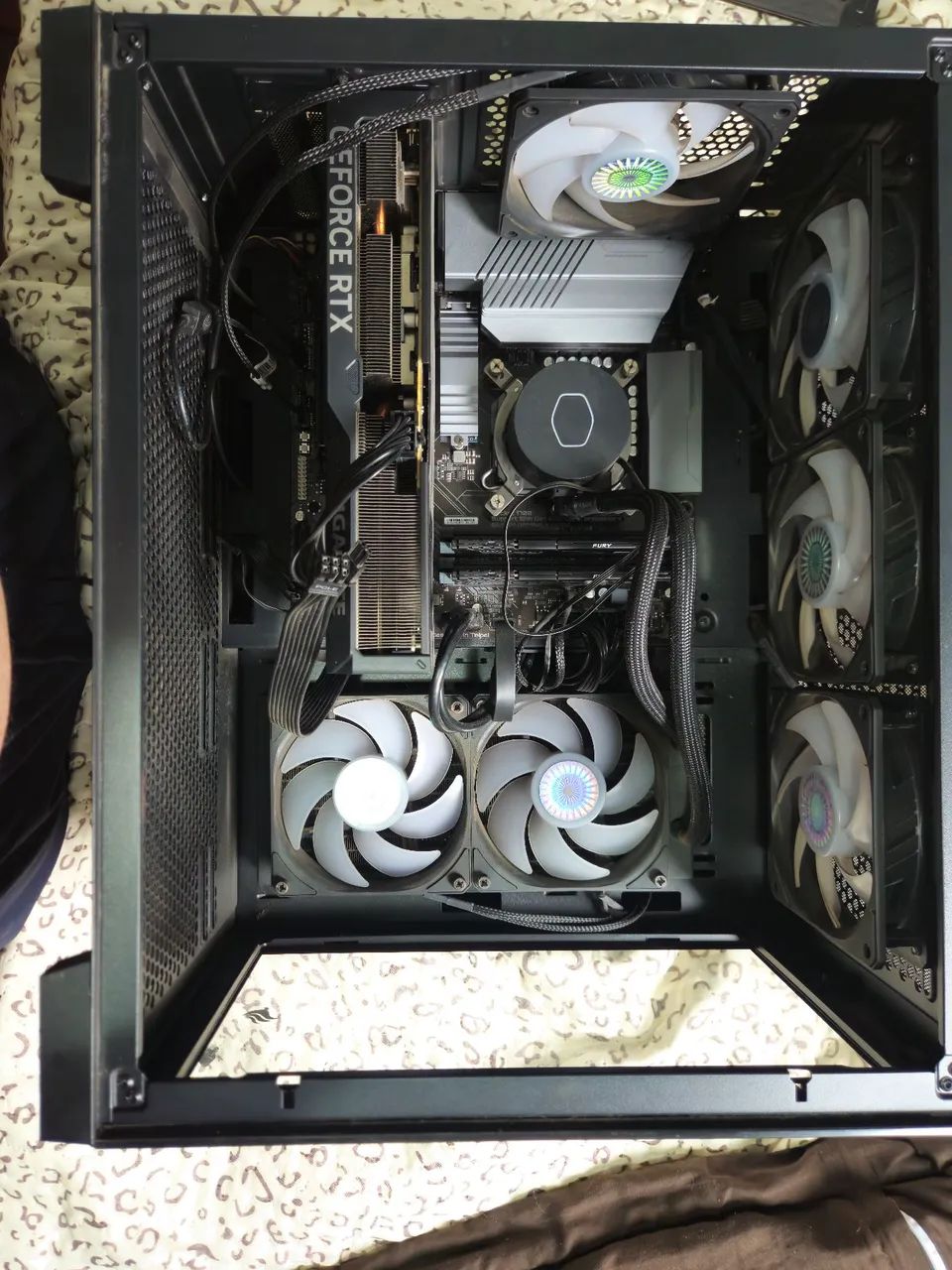 Pc com 4070 e i5 13600kf  - Foto 3