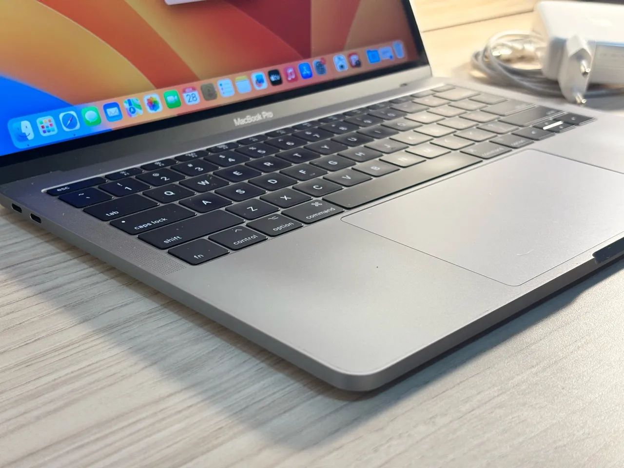 MacBook Pro 2017 13 polegadas i5 2.3ghz 8/128GB - Foto 2