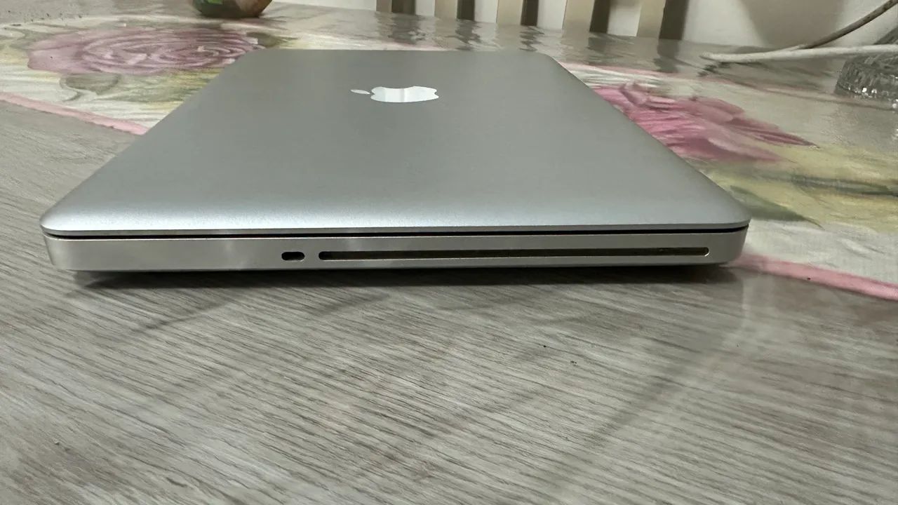 Macbook Pro 2012 - Foto 2