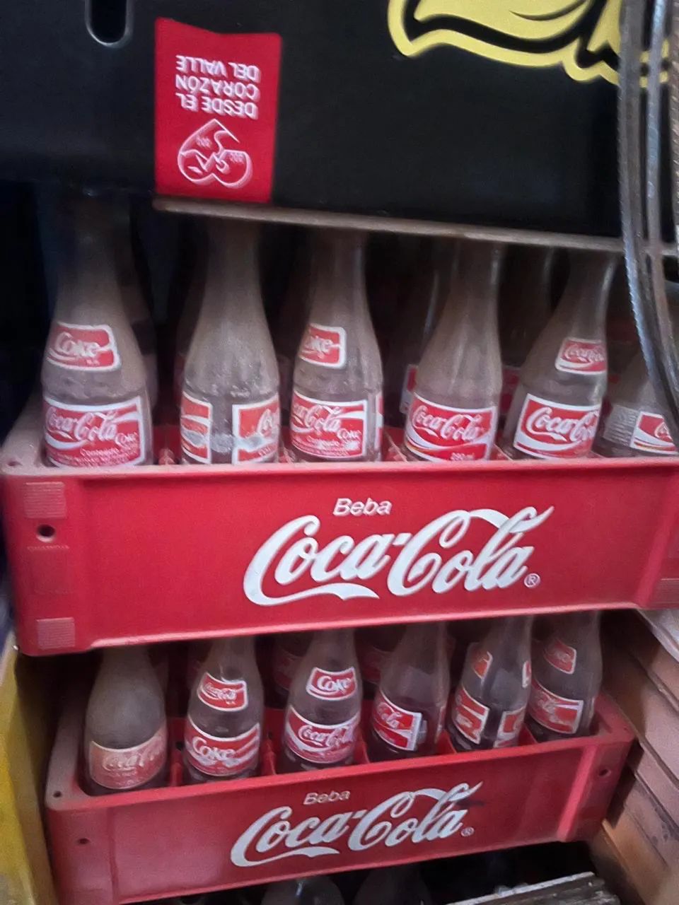 2 caixas de garrafa da coca, 5 caixas de garrafas de 600ml e 30 garrafas soltas de 600ml - Foto 2