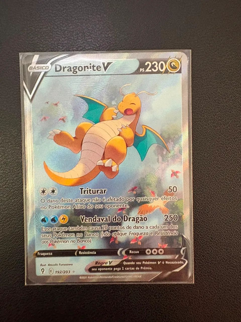 Dragonite V SAR mp-sp céus em evoluções carta Pokémon. 