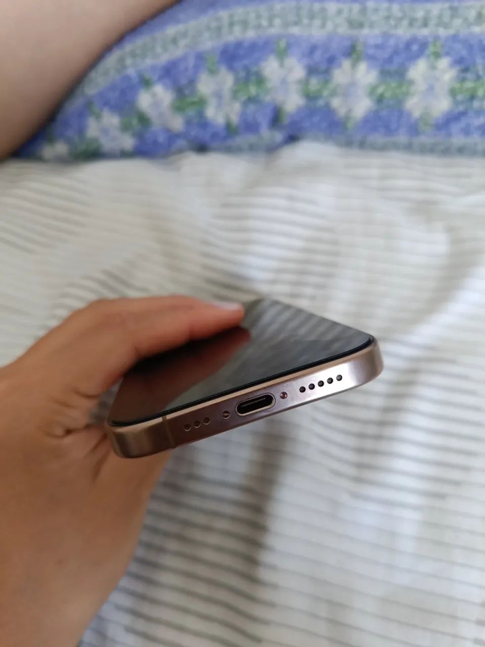 iPhone 16 Pro  - Foto 3