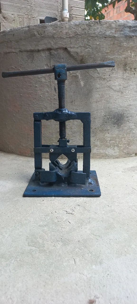 Torno morsa para canos