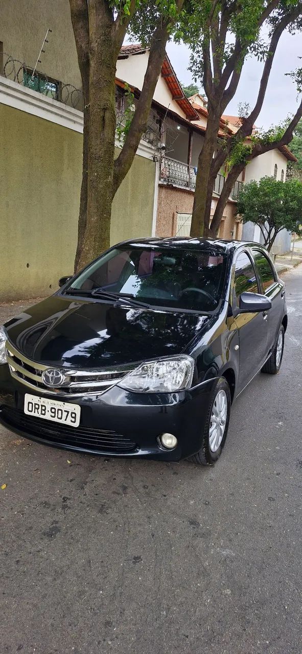 Toyota Etios XLS 1.5 16V FLEX 2014