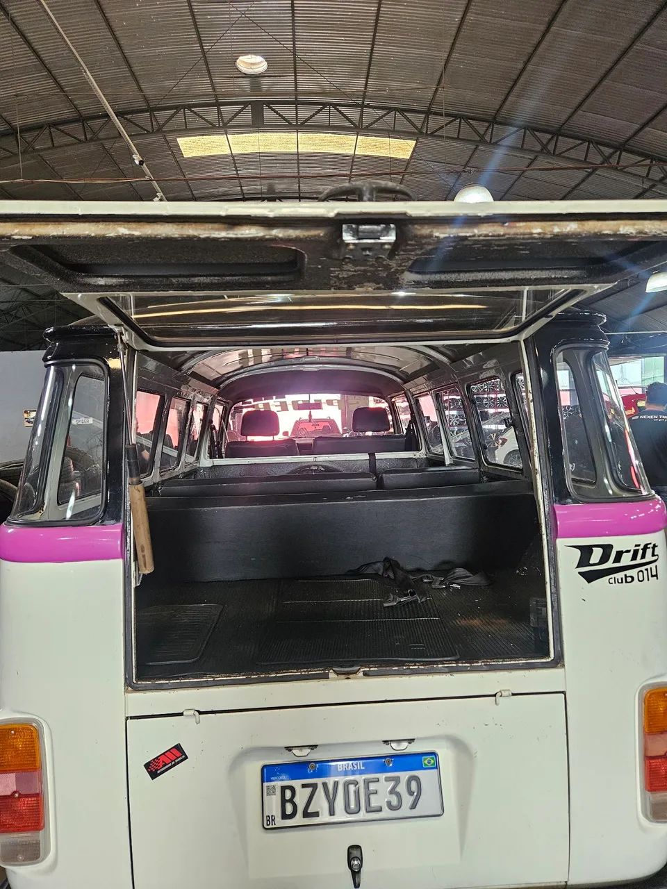 Volkswagen Kombi Standard/ Luxo/ Serie Prata 1994