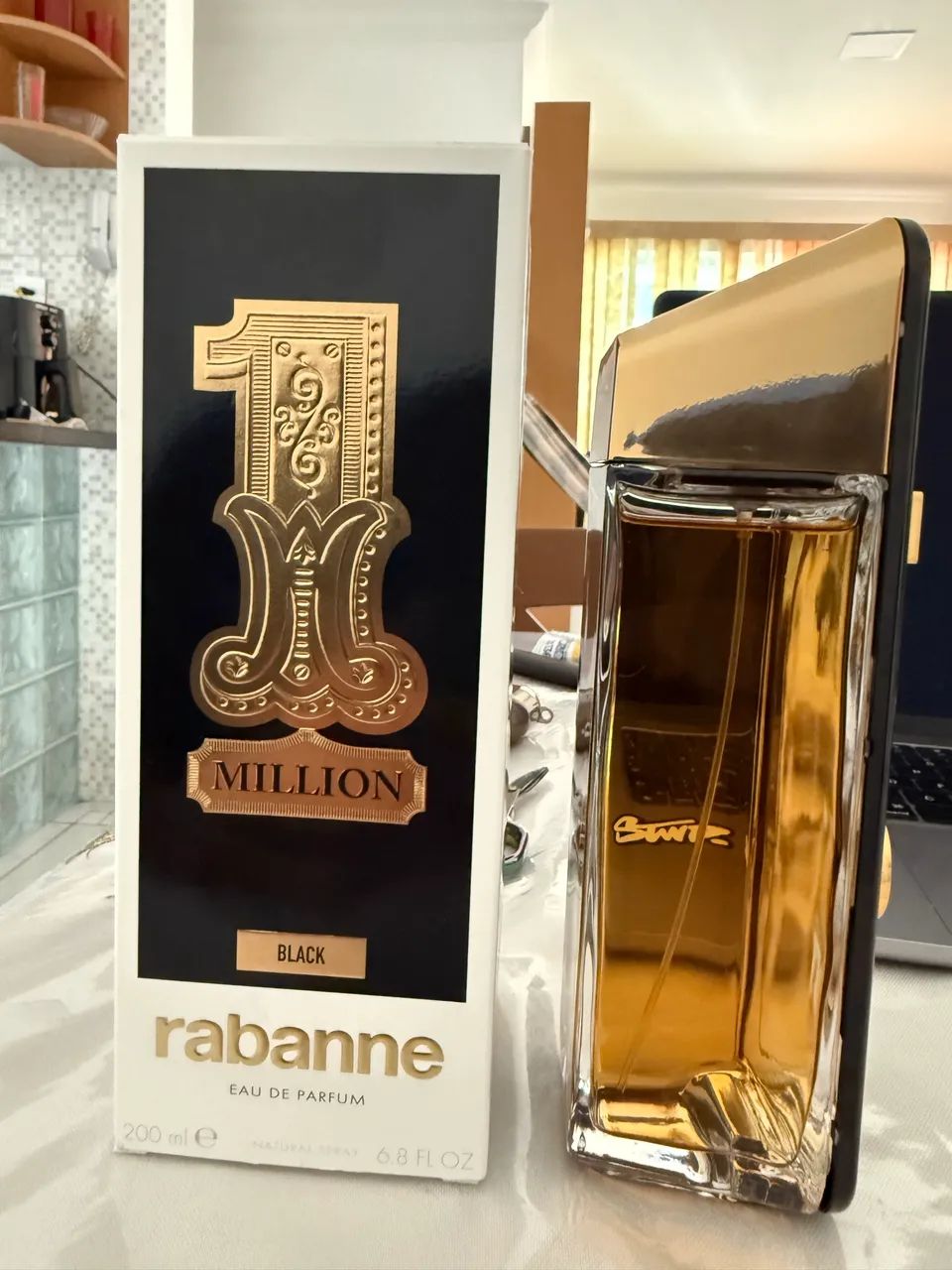 Perfume 1 Million Black Rabanne Masculino Eau de Parfum 200ml - Foto 2
