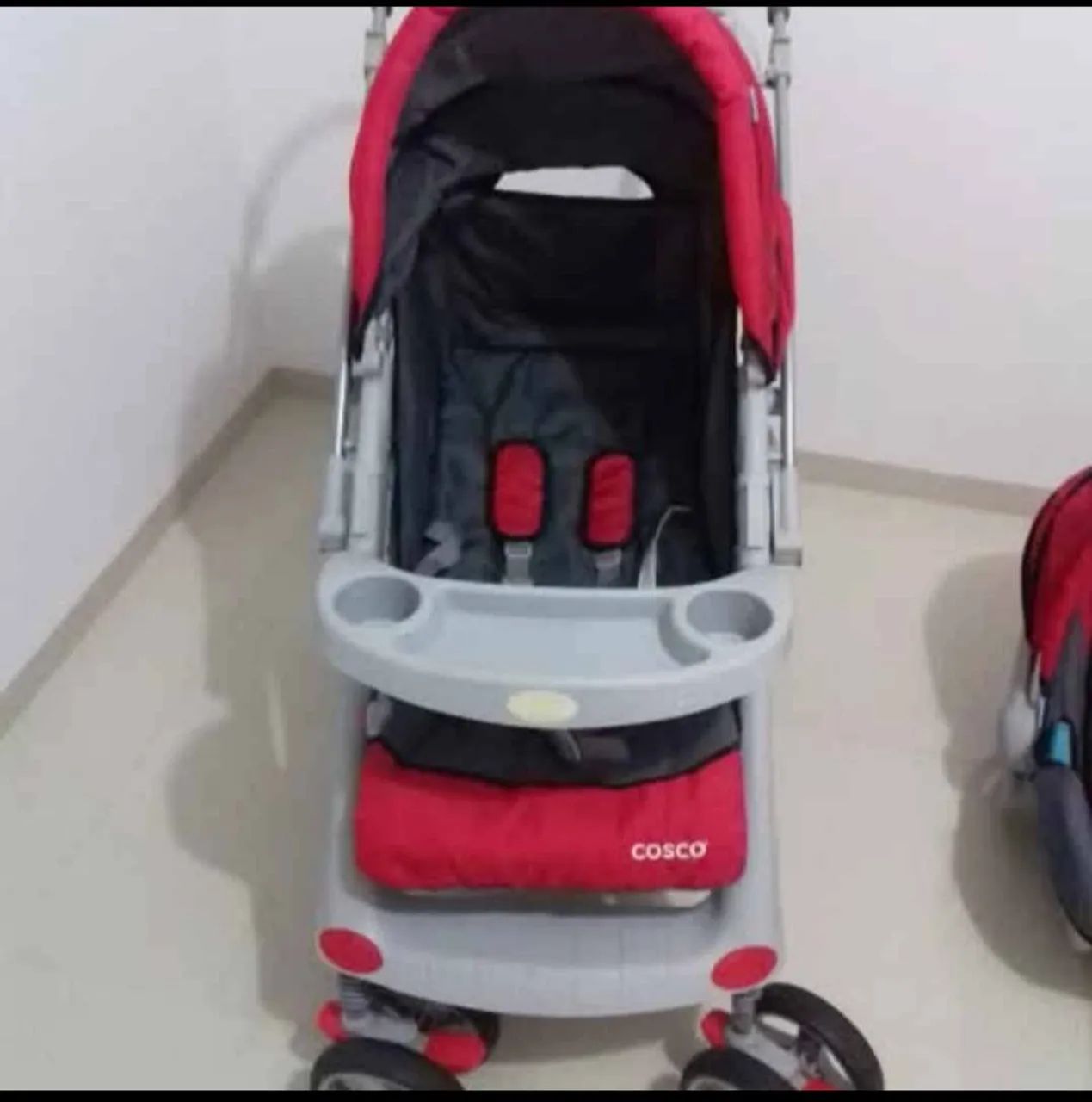 Carrinho de bebê Cisco Reverse Travel com bebê conforto  - Foto 3