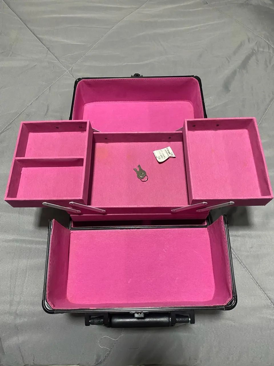 Maleta de maquiagem Avon  - Foto 5