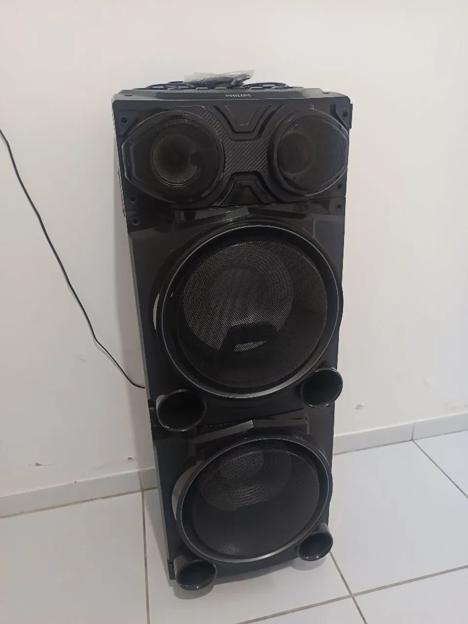 Caixa de som 2000 watts de potência