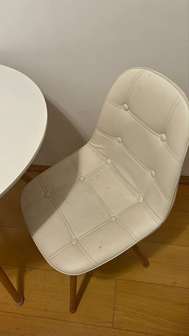 Conjunto branco Eiffel mesa redonda 90cm + 2 cadeiras - Foto 3