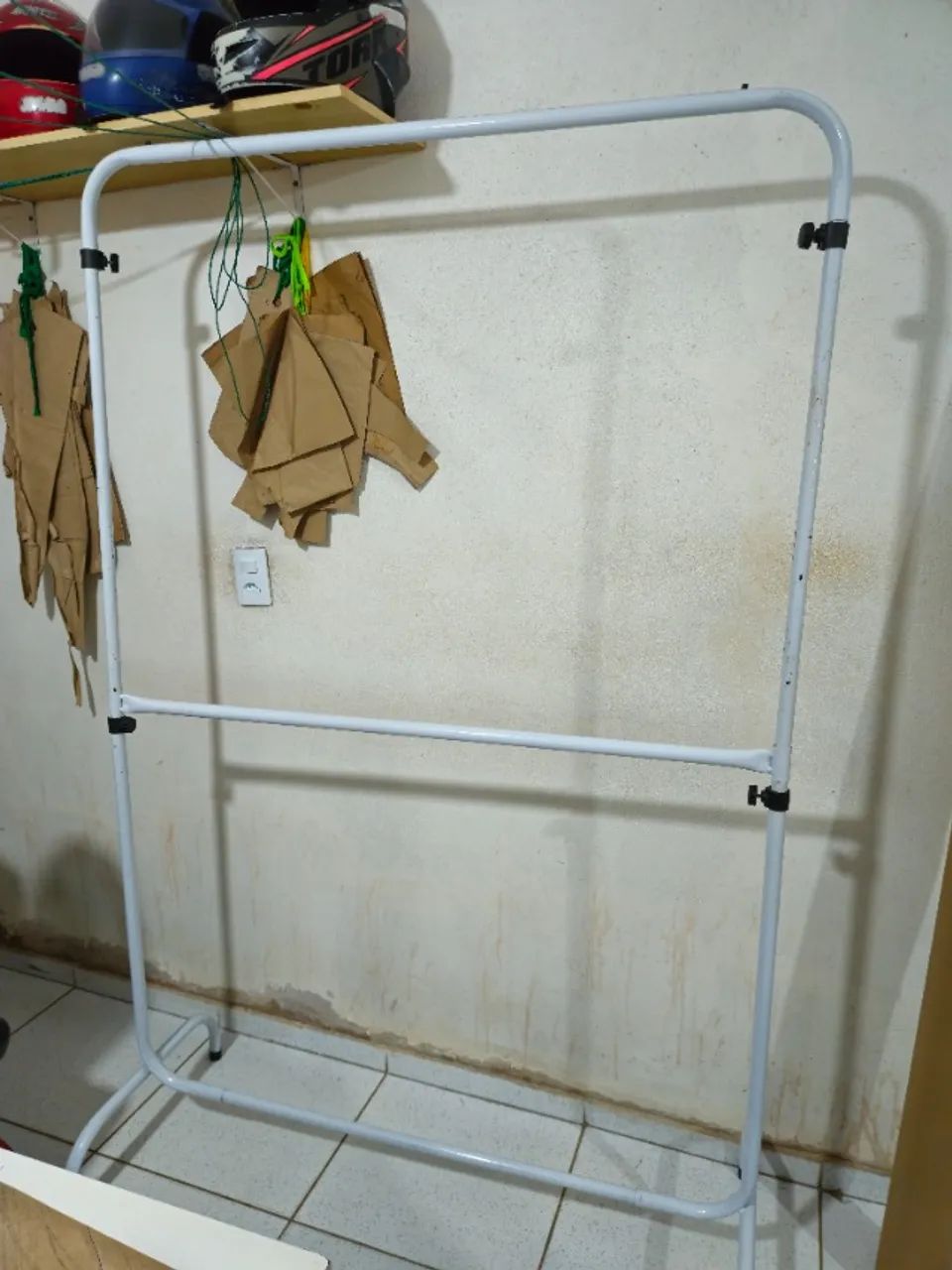 Arara de roupas 2 níveis  - Foto 2