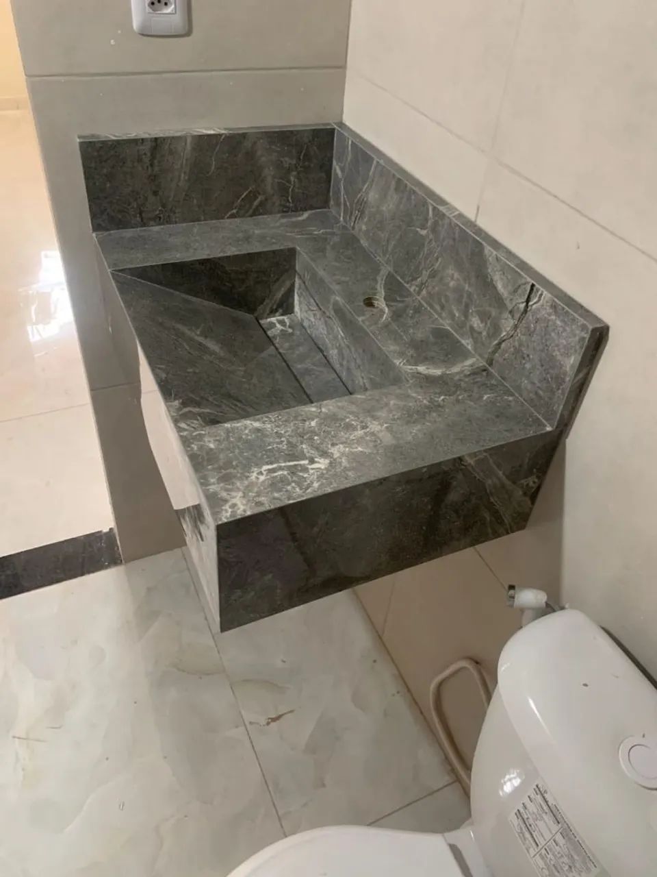 Pias e bancadas - Foto 4