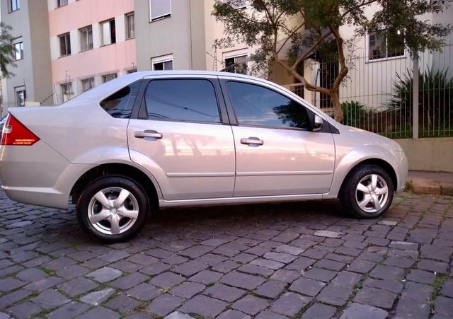 Barbada !! Fiesta Sedan 1.6 com entrada de apenas 5,200 - Foto 6