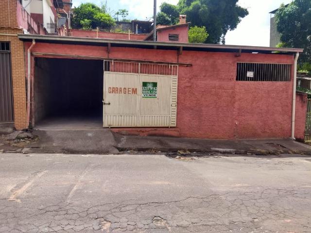 Galpão 11x12m, com terreno de 11x30m, no bairro Jardim Natal