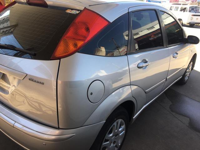 Ford Focus Hatch 1.6 2004/2005 - Completo - Foto 3