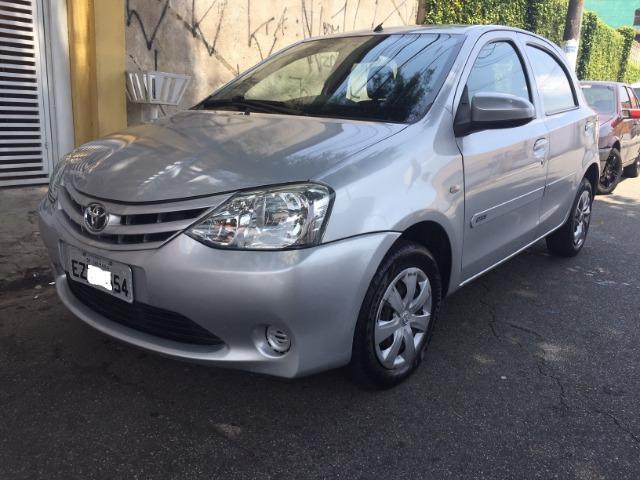 Toyota Etios 1.3 X 16V Flex Completo Baixa Km Unico Dono - Foto 2