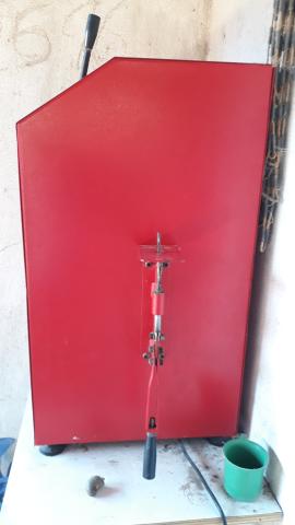 Máquina de fazer chinelos