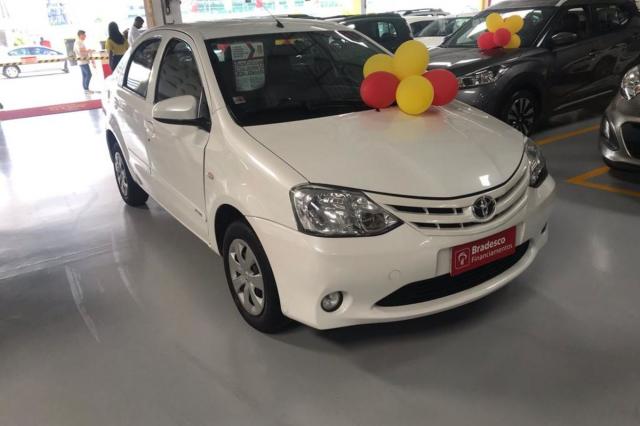 ETIOS X PLUS SEDAN 1.5 FLEX 16V 4P MEC. - Foto 2