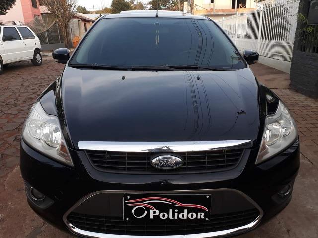 Focus Ghia Sedan 2.0 Aut com teto e couro - Foto 3