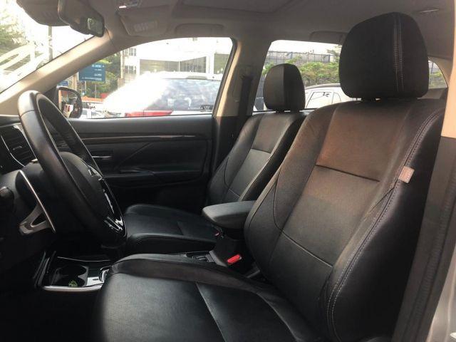 Outlander 2.2 Diesel 17/18 Prata - Foto 5
