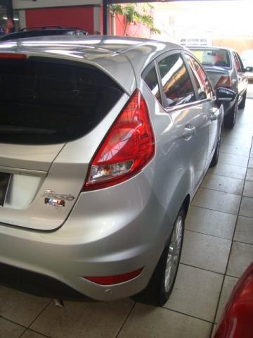 FORD FIESTA 2014/2015 1.6 TITANIUM HATCH 16V FLEX 4P POWERSHIFT - Foto 3
